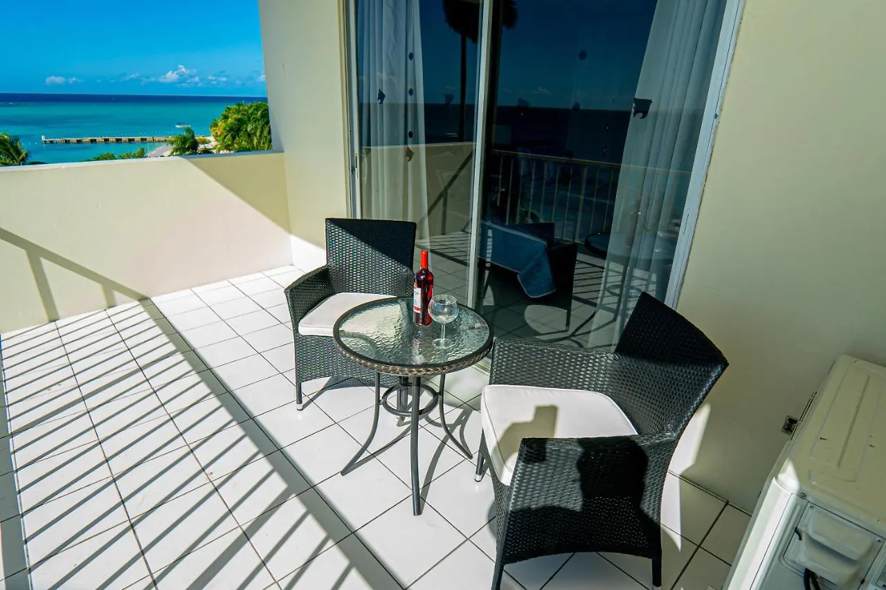 Welcome To Stunning Ocean Views At Studio 503 Montego Bay